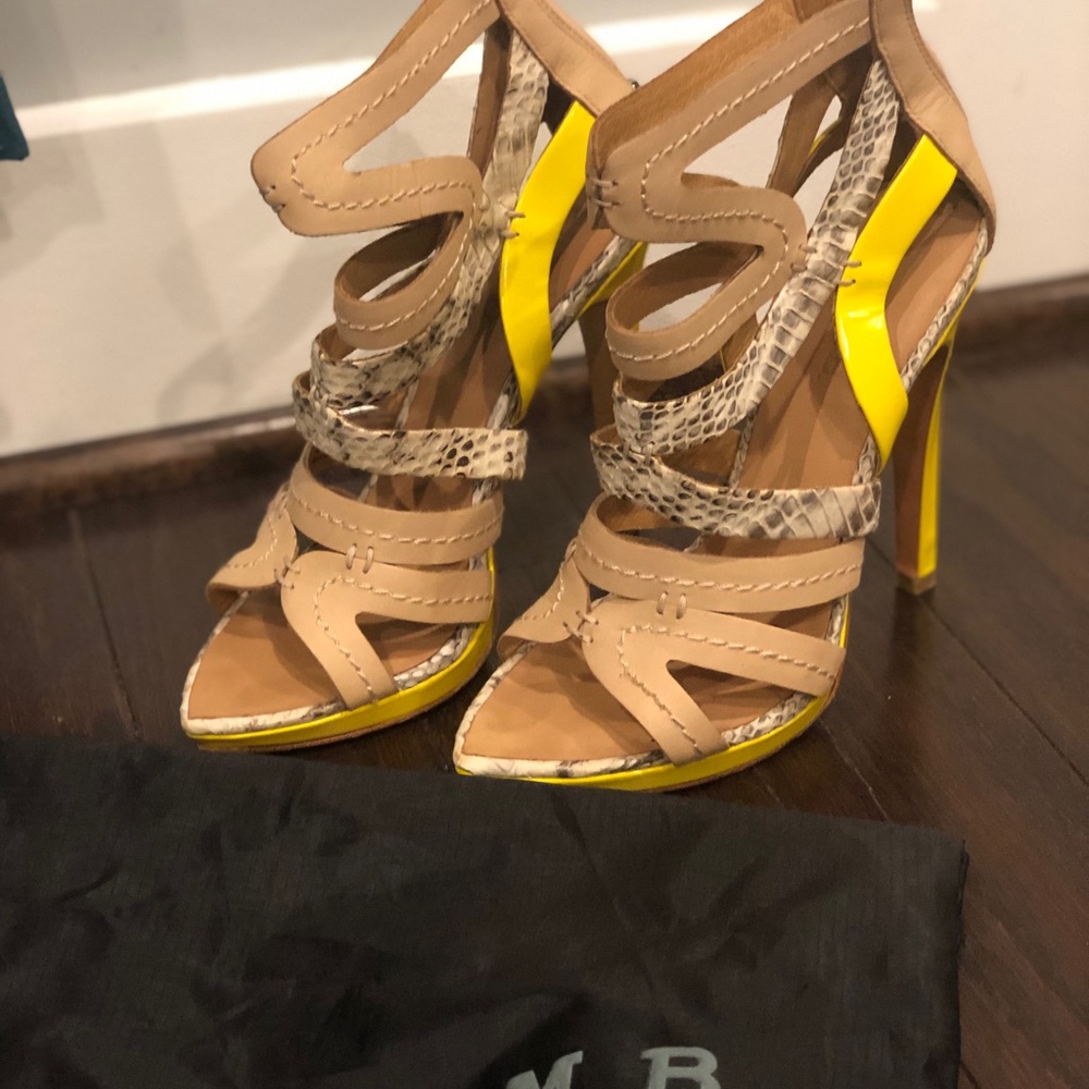 L.A.M.B - Picture 2 of 2